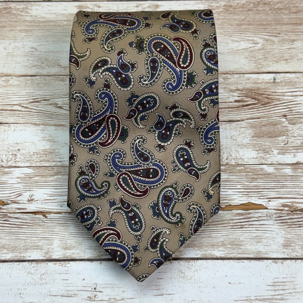 Brooks Brothers Tie Mens One Size Tan Paisley Silk Makers Made in USA 3595